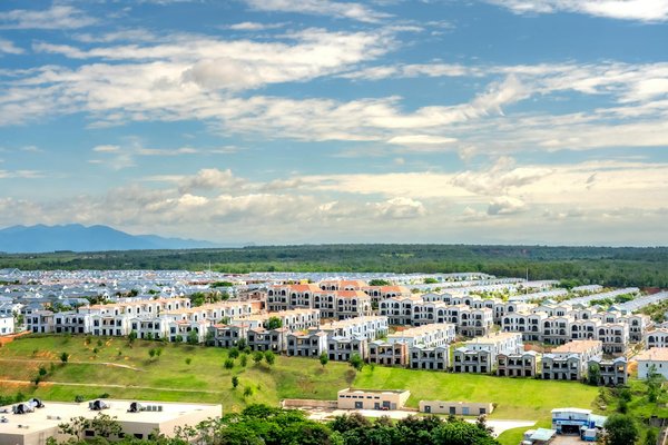 Clôtures en aluminium : personnalisez votre extérieur facilement